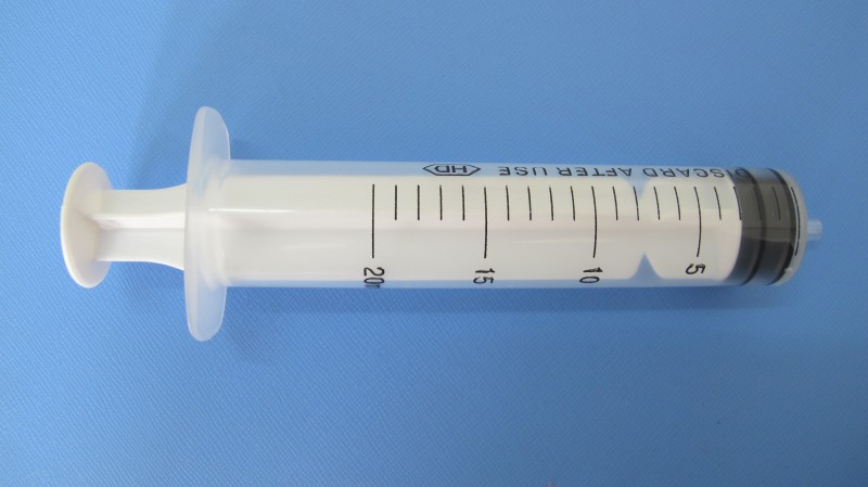 一次性使用無(wú)菌溶藥器20ml