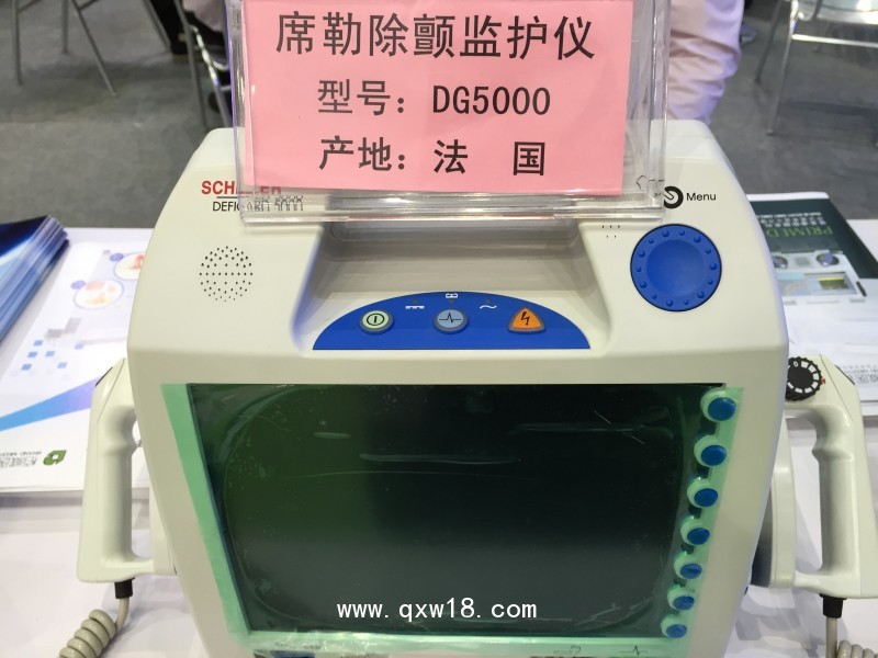 除顫儀，喉鏡