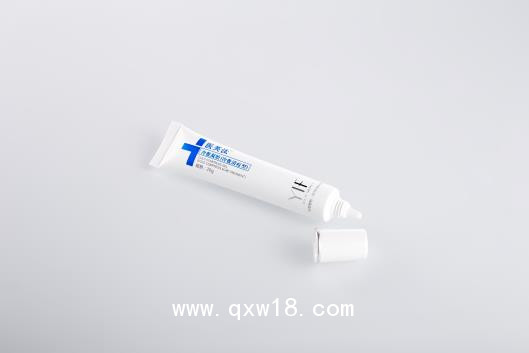 醫芙汰 冷敷凝膠   商品名稱  冷敷清肌凝膠