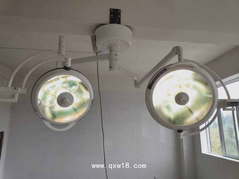 LED手術無影燈手術燈手術室吊式無影燈美容整形寵物醫用無影燈