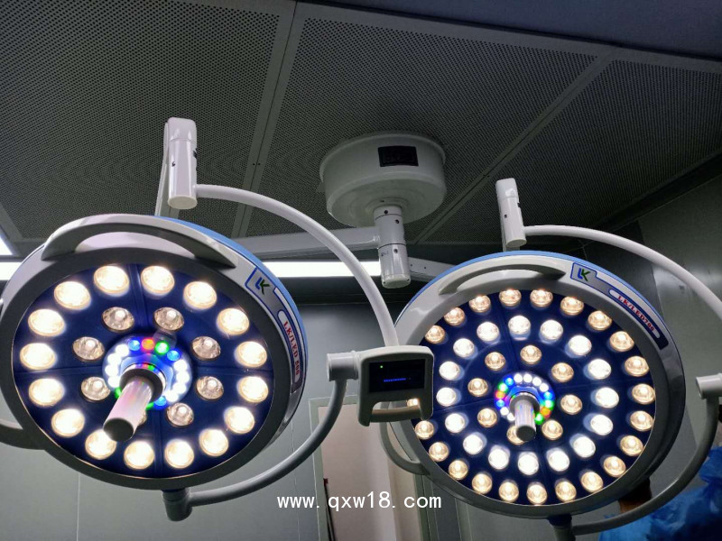 LED手術無影燈手術燈手術室吊式無影燈美容整形寵物醫用無影燈